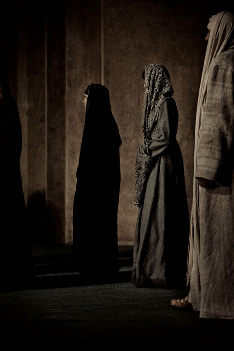 49 WOMAN CRYING, VERONICA, SIMON OF CYRENE