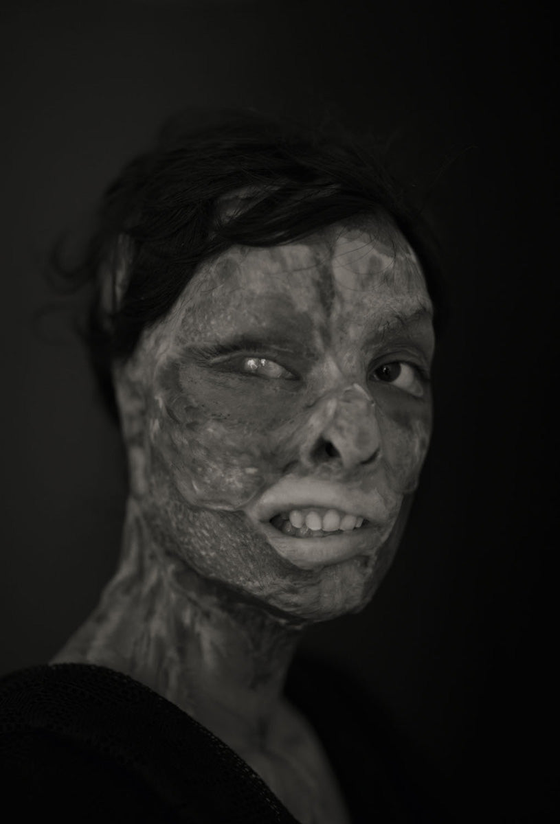 FEMALE 09